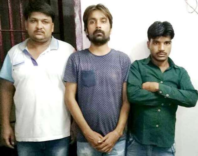 lucknow police encounter five gangsters