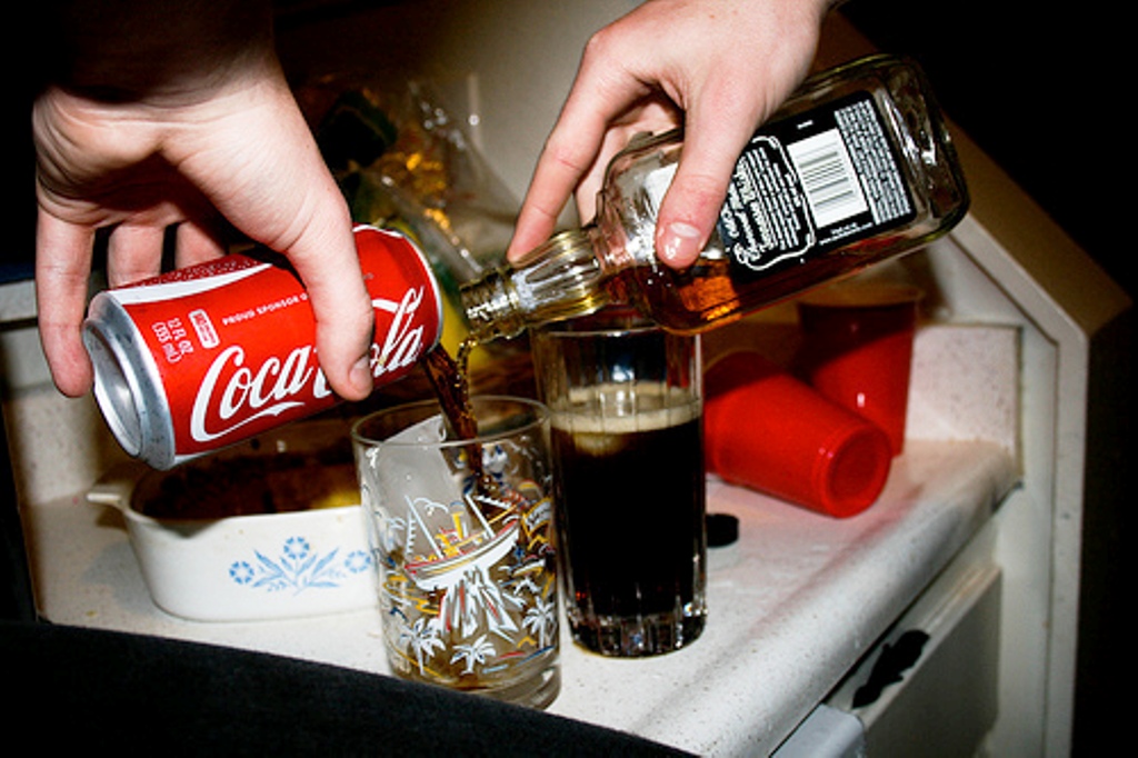 alcohol-coca-cola