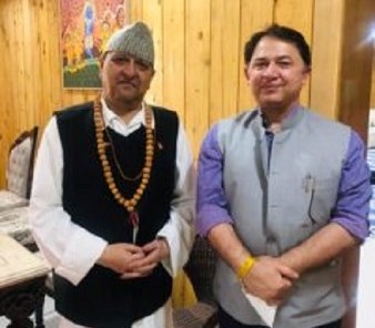 नेपाल नरेश ज्ञानेन्द्र बीर बिक्रम शाह और डीजी रणवीर सिंह चौहान