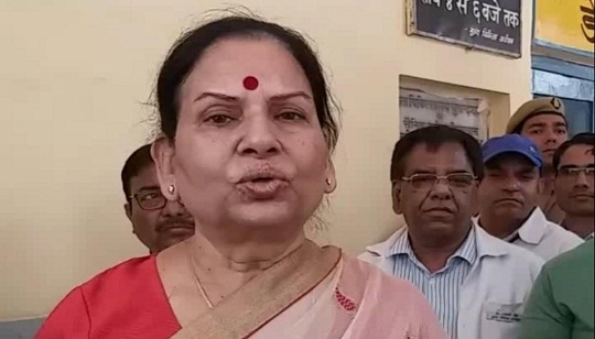 सदस्य मीना कुमारी