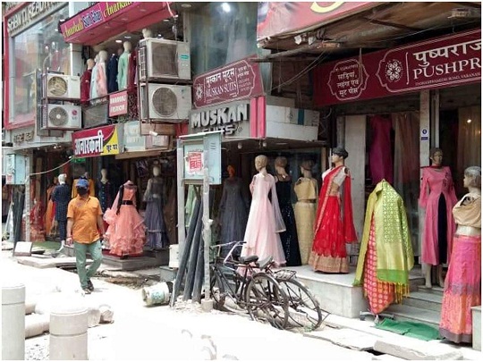 वाराणसी में खुली मार्केट