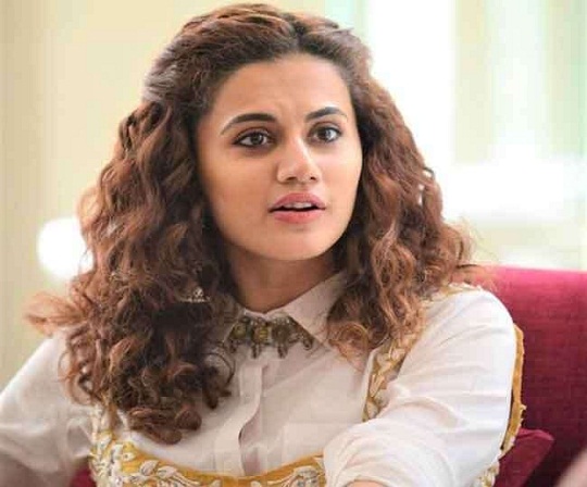 बॉलीवुड एक्ट्रेस तापसी पन्नू