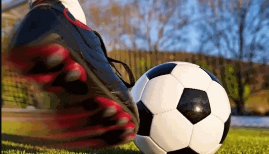 फुटबॉल टीम