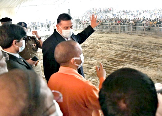 योगी आदित्यनाथ
