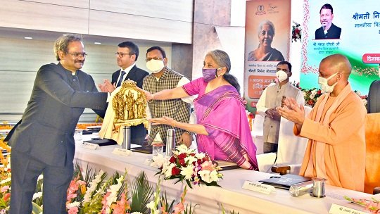 योगी आदित्यनाथ