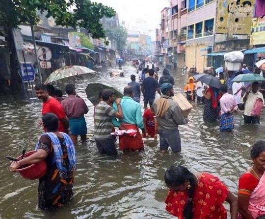 भारी बारिश