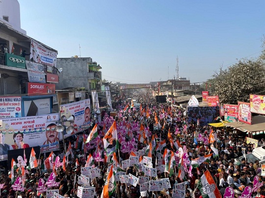 राहुल गांधी प्रियंका गांधी