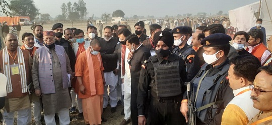 योगी आदित्यनाथ