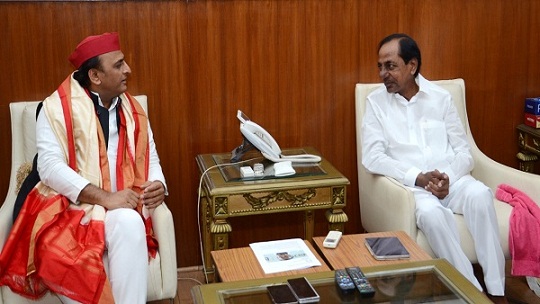 अखिलेश यादव