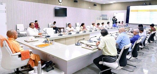 योगी आदित्यनाथ